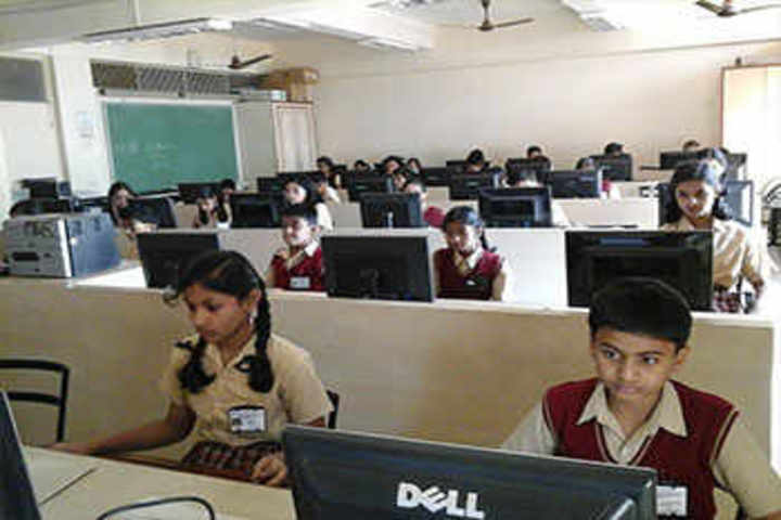Vidya Vardhaka Sangha Gandhi Centenary English Primary School-Computer Lab