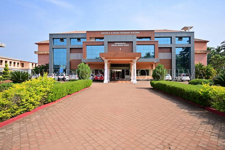 Vidyavardhaka English Medium School-Campusview
