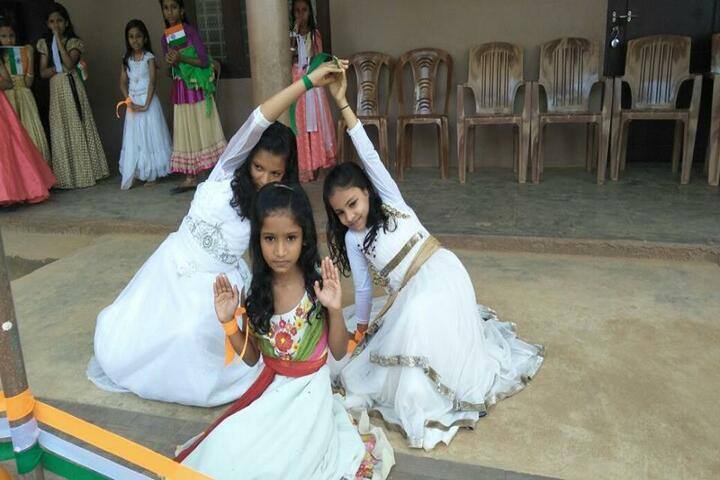 A E T English Medium School-Dance