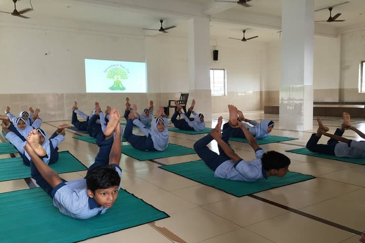 Al Haramain English School-Yoga
