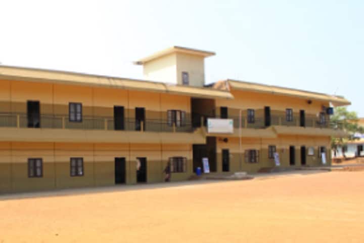 Al Maquar English Medium School-Playground