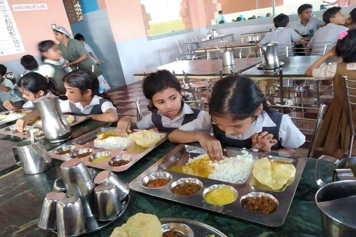 Al Aqsa Public School-Cafeteria