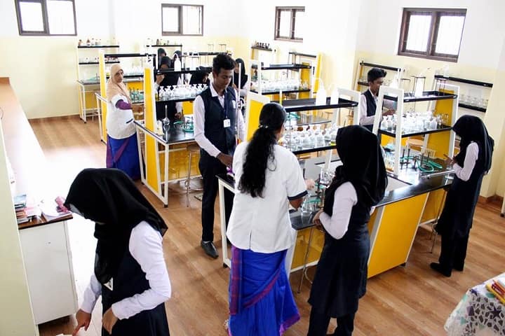 Al Azhar Central School-Chemistry-Lab