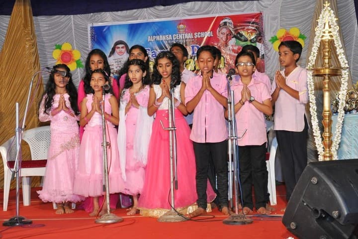 Alphonsa Central School-Singing