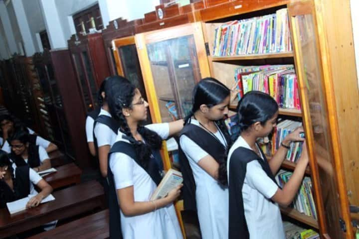 Alphonsa English Medium School-Library