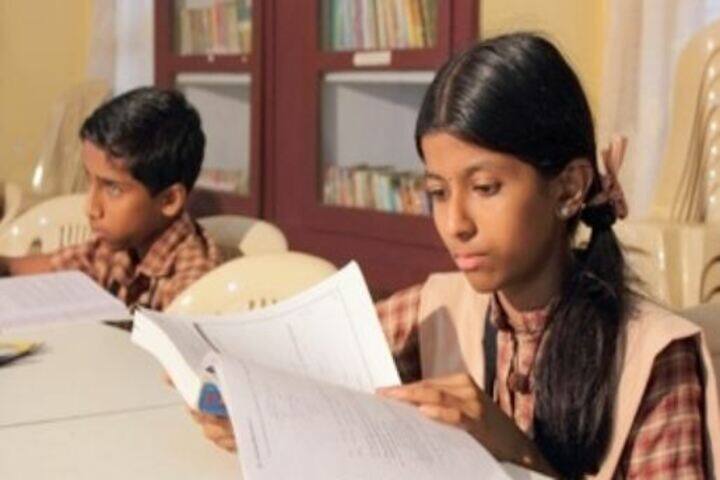 Amrita Vidyalayam-Library
