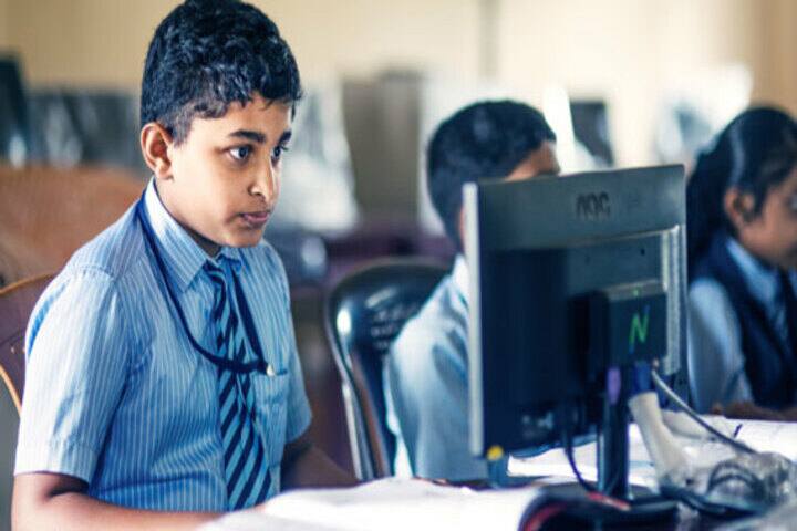 Anns English Medium School-Computer Lab