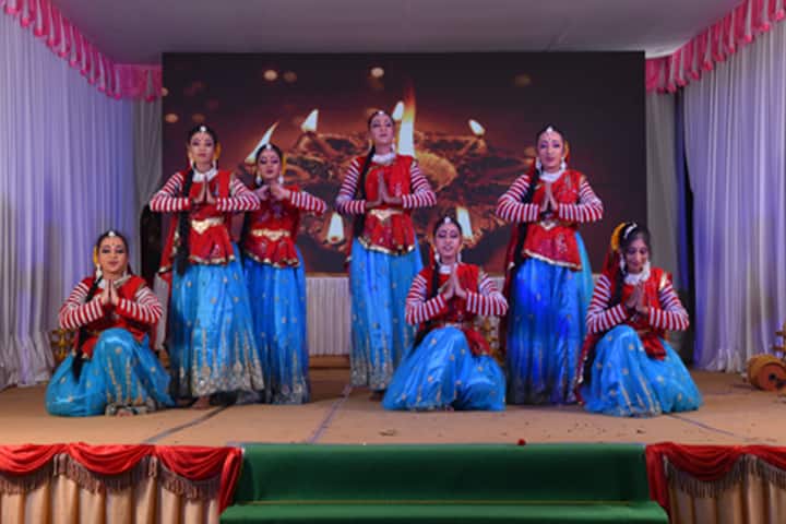 Arafa English School-Dances