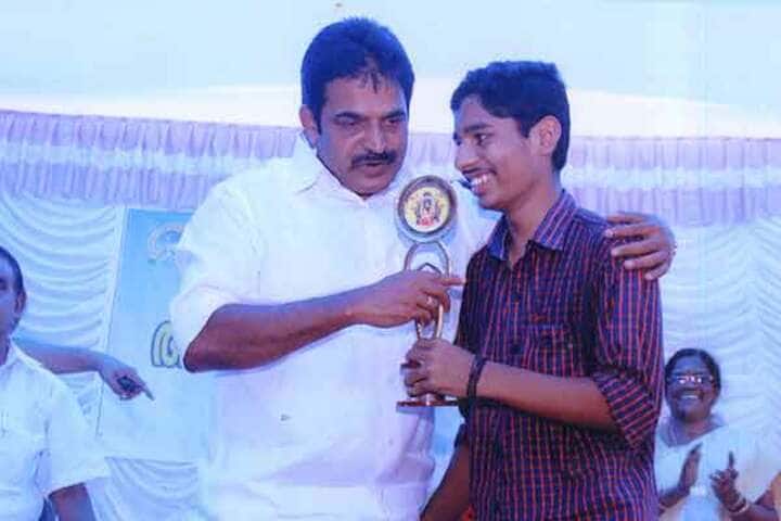 Aravukad Sreedevi English Medium Secondary School-Prizes