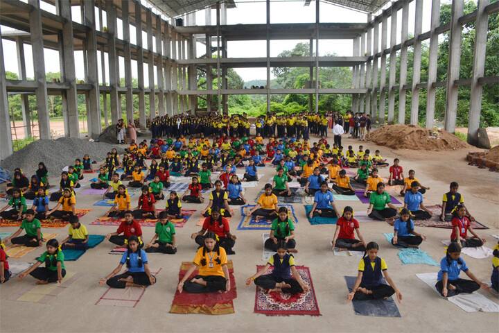 Benhill English School-Yoga
