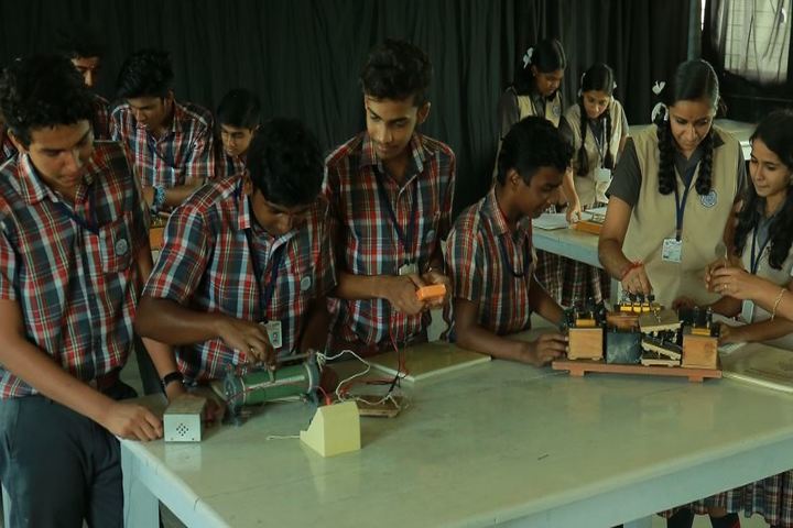 Bharath Vidya Mandir English School-Laboratory