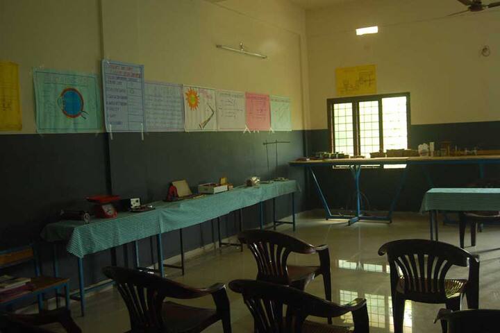 Bharathiya Vidhya Peedam School-Lab