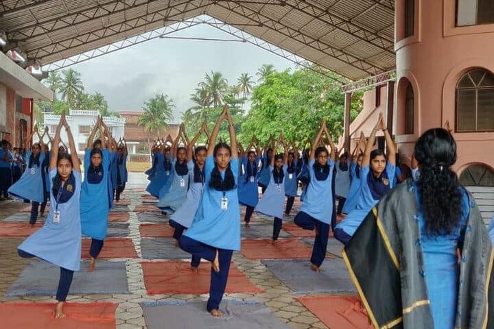 Bharatiya Vidya Bhavan-Yoga
