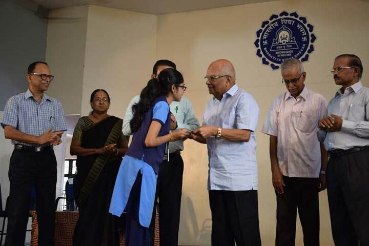 Bharatiya Vidya Bhavan Senior Secondary School-Prizes