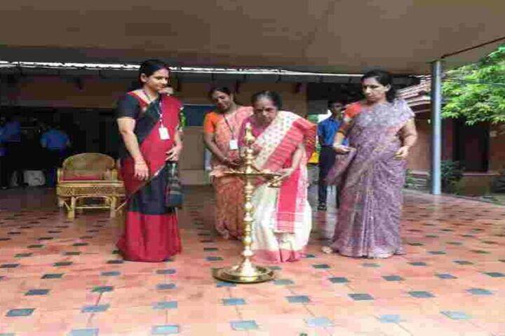 Bhavans Vidya Mandir-Gurupoornima
