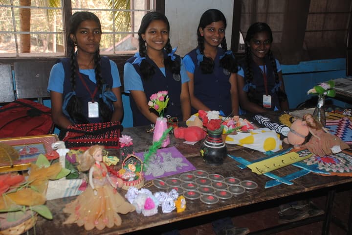 Bhavans Vidyashram Senior Secondary School-Art and Craft