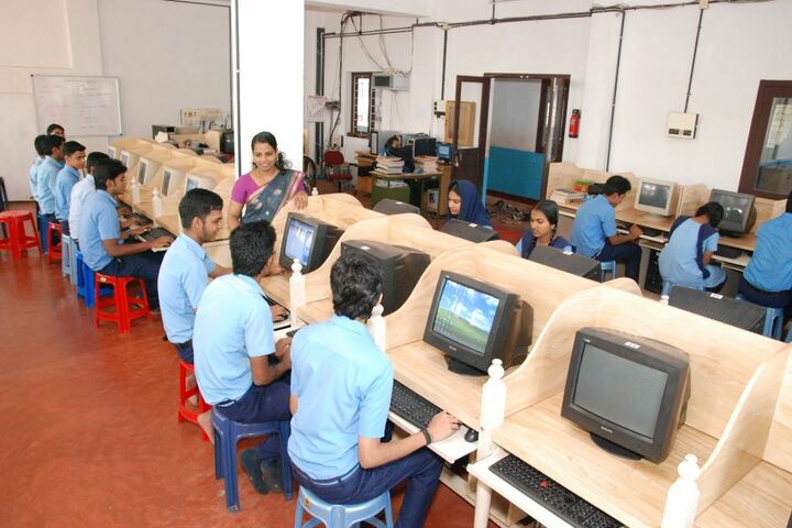Bhavans Vidyashram Senior Secondary School-Computer Lab