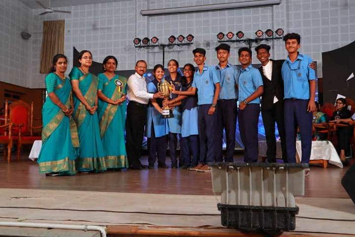 Bhavans Vivekananda Vidya Mandir-Prizes