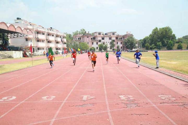Bhavans Vivekananda Vidya Mandir-Running Race