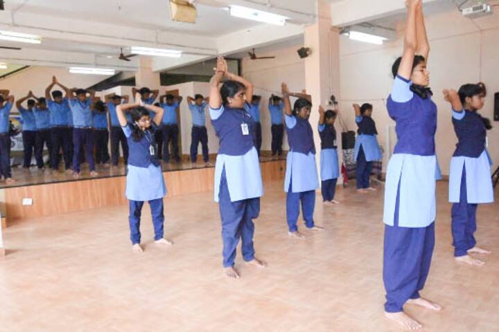 Bhavans Vivekananda Vidya Mandir-Yoga