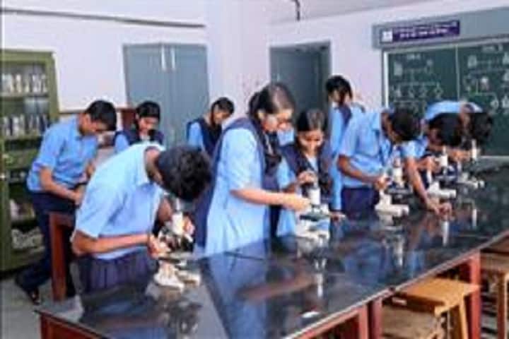 Bhavans Varuna Vidyalaya-Biology Lab