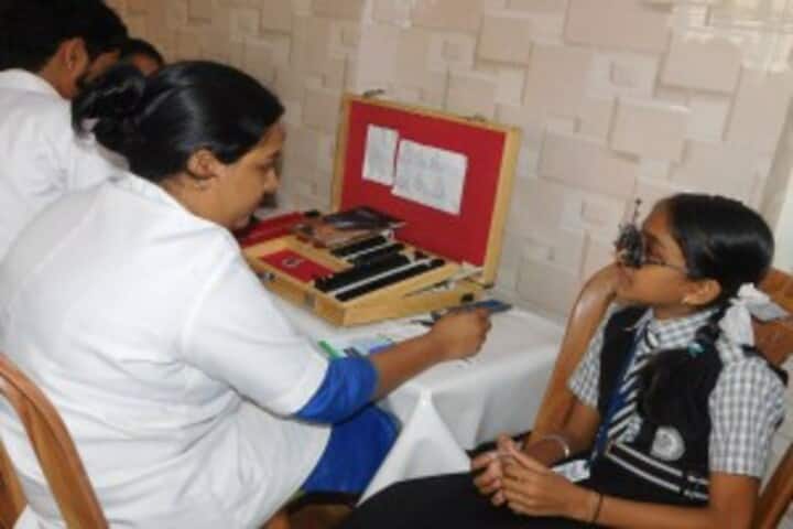 Bishop Kurialacherry Public School-Medical Checkup
