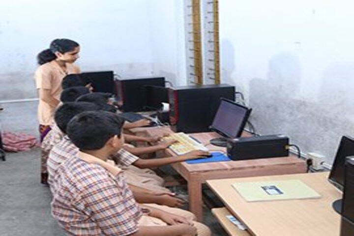 Carmal Central School-Computer Lab