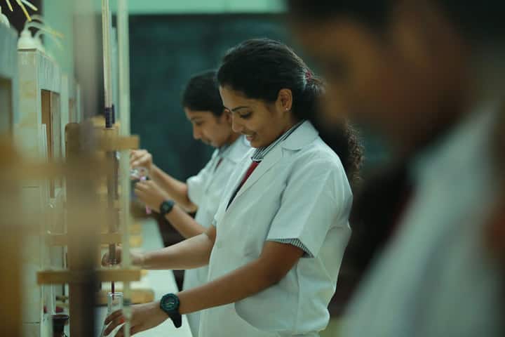 Chavara Public School-Physics Lab