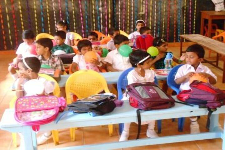 Chinmaya Vidyalaya-Classroom