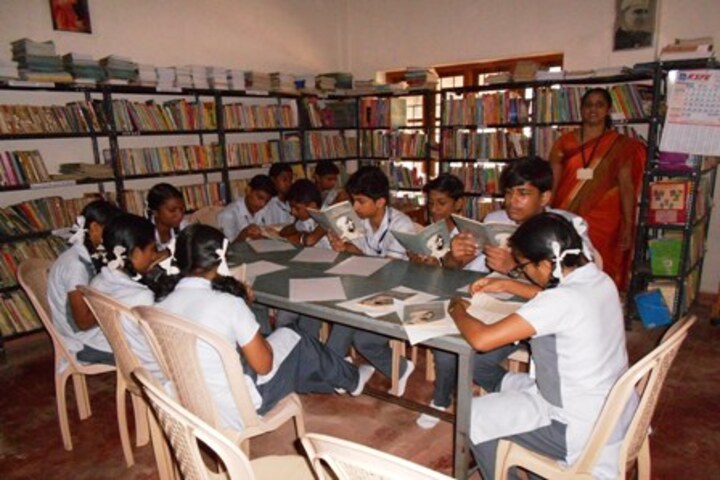 Chinmaya Vidyalaya-Library