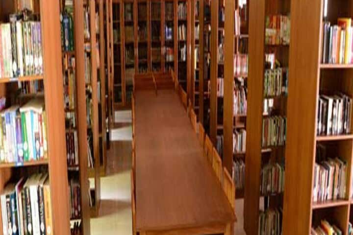 Chinmaya Vidyalaya-Library