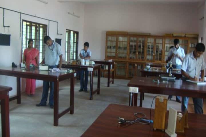 Chinmaya Vidyalaya-Physics Lab