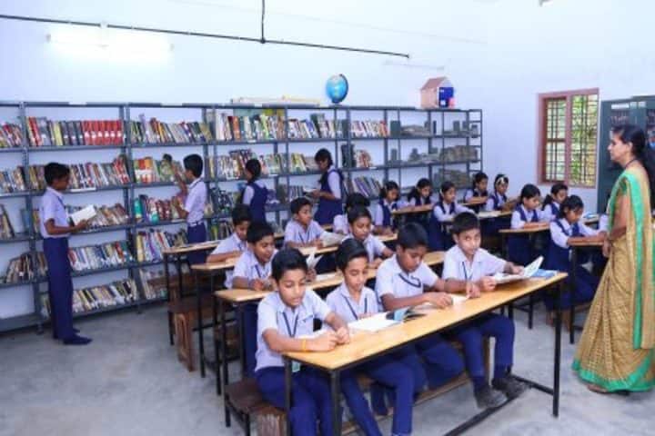 Christhuraja Public School-Library