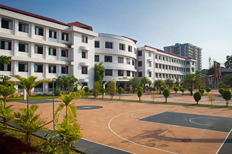 Rajagiri Christu Jayanthi Public School-School Building