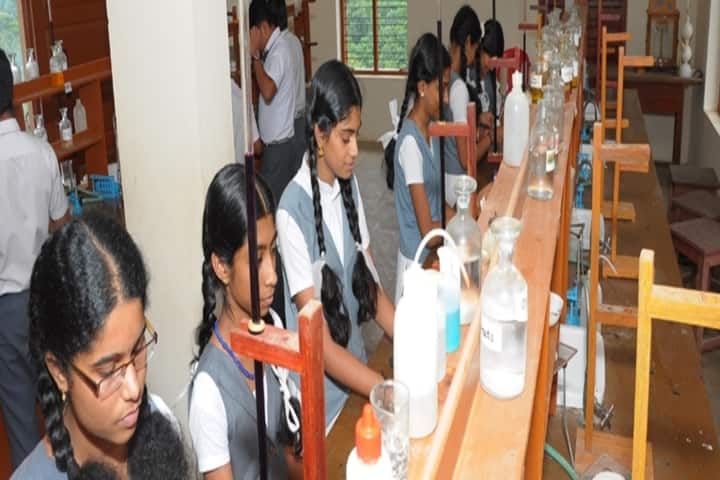 Christu Jyothi English Medium School-Chemistry Lab