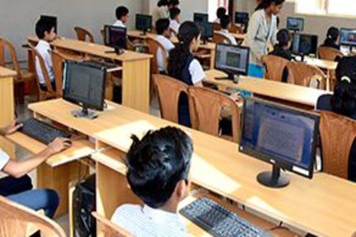 CMI Christ School-Computer Lab