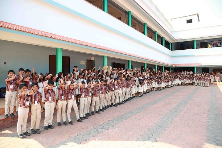 Darusalam English Medium School-Group Photo