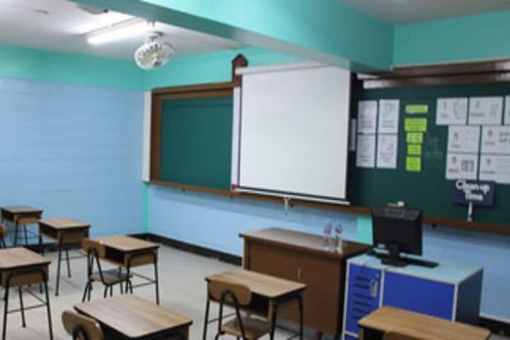 Darussalam English School-Classroom