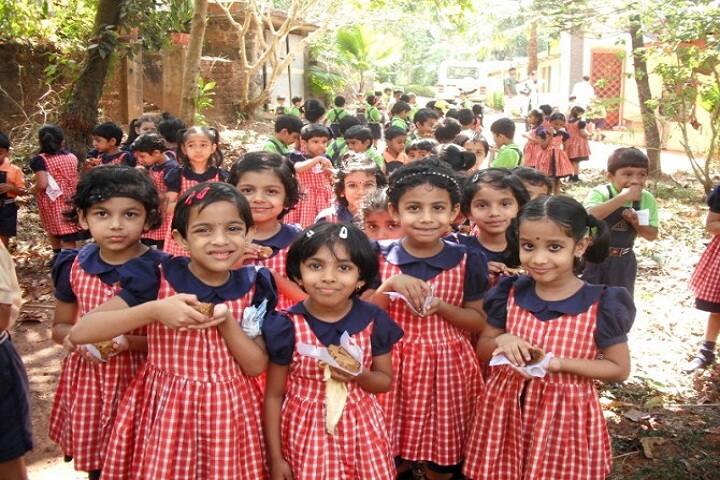 Devagiri CMI Public School-Lkg students