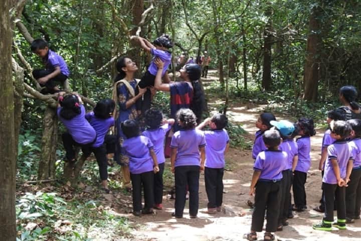 Fr Mathew Alakolam Public School-Kg students tour