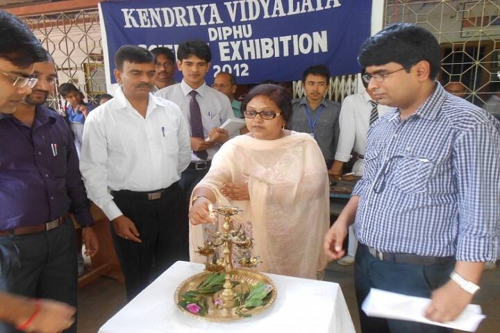 Kendriya Vidyalaya-Lighting the lamp