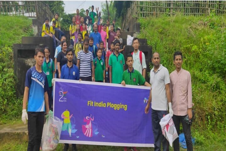 Kendriya Vidyalaya-Fit India Plogging