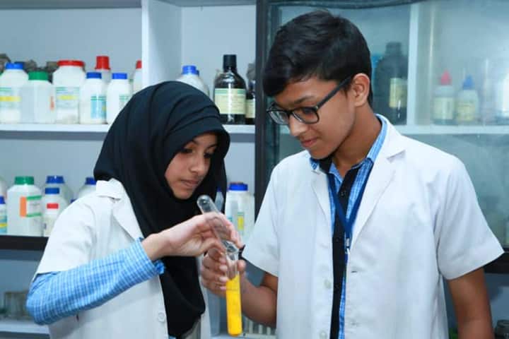 Hira Public School-Chemistry Lab