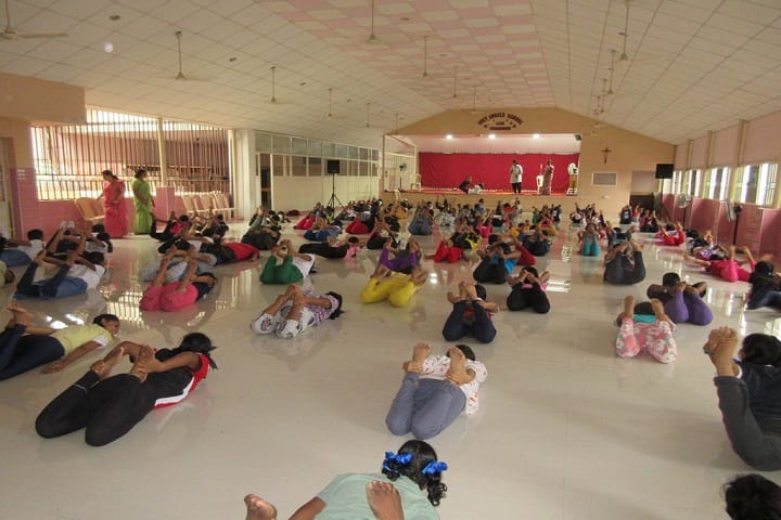 Holy Angels School-Yoga