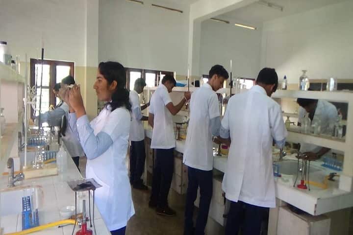 Holy Cross Convent School-Chemistry Lab