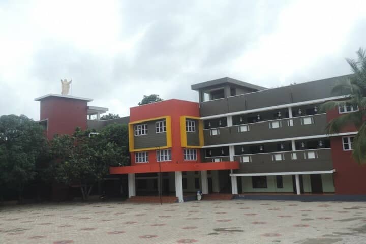 Holy Cross School-Campus View