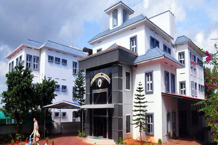 Holy Innocents Public School-Campus