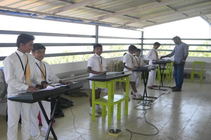Holy Innocents Public School-Piano Class