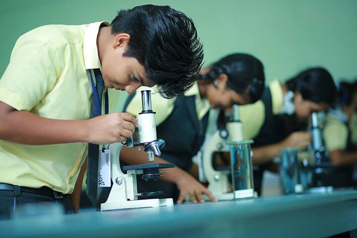 Holy Trinity Vidya Bhavan-Biology Lab