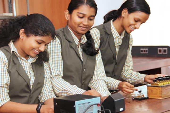 Indira Gandhi Public School-Electronics Lab